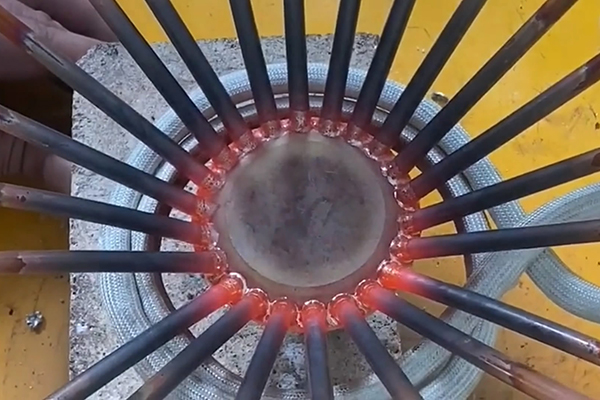 高頻焊接機，高頻釺焊機，分液器接頭銅管焊接
