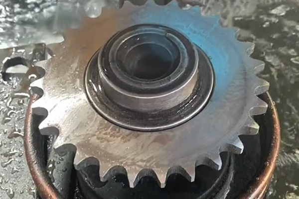 小型齒輪九幺免费看片 齒輪高頻淬火機