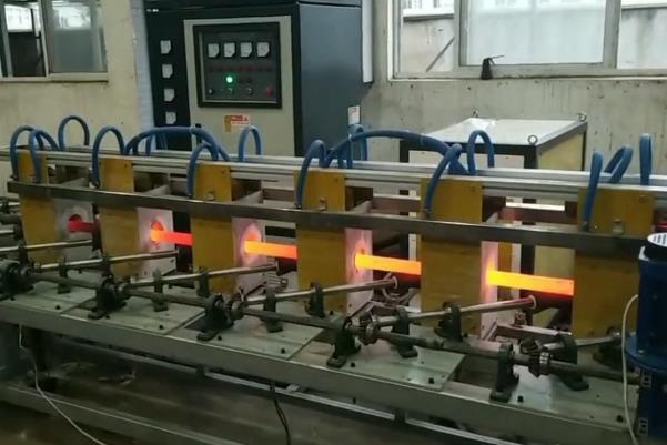 中頻圓鋼調質生產線實拍 中頻91看片免费观看加熱設備