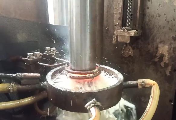 高頻九幺免费看片 磨具導柱高頻表麵淬火車間實拍