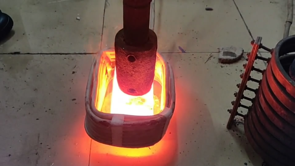 中頻91看片免费观看加熱設備對鑄鐵加熱