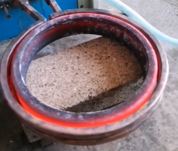 中頻91看片免费观看加熱設備對軸承套加熱做熱配合工藝