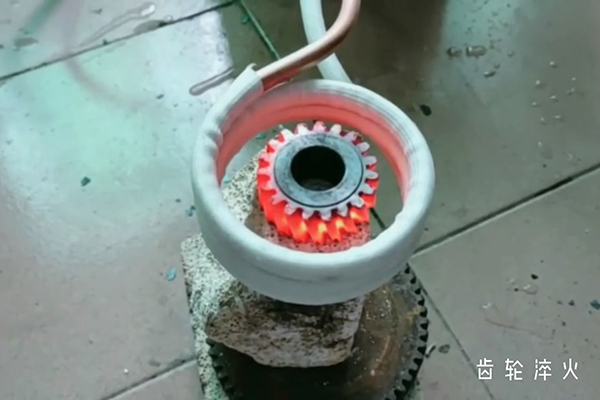 齒輪九幺免费看片91看片免费观看加熱設備高頻爐淬火機床