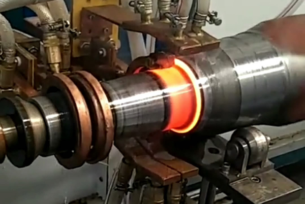 軋鋼中頻加熱爐廣泛應用於淬火、機械設備熱處理等各行各業(圖3)